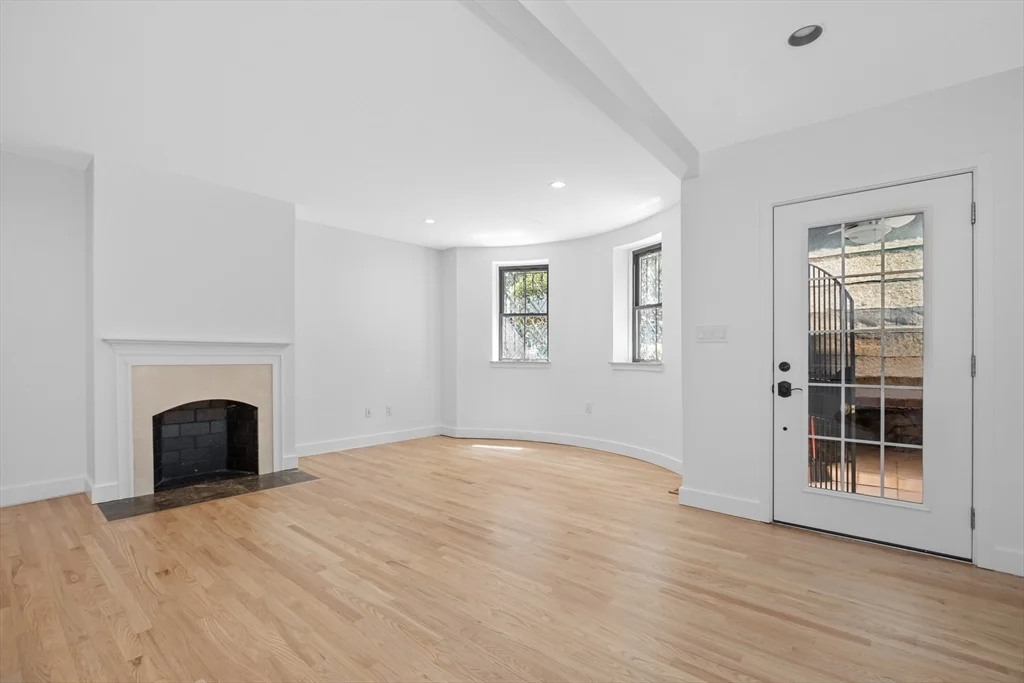 1 bed, 1 bath apartment for rent at 131 Warren Ave Unit 1, South End — photo 2 of 16