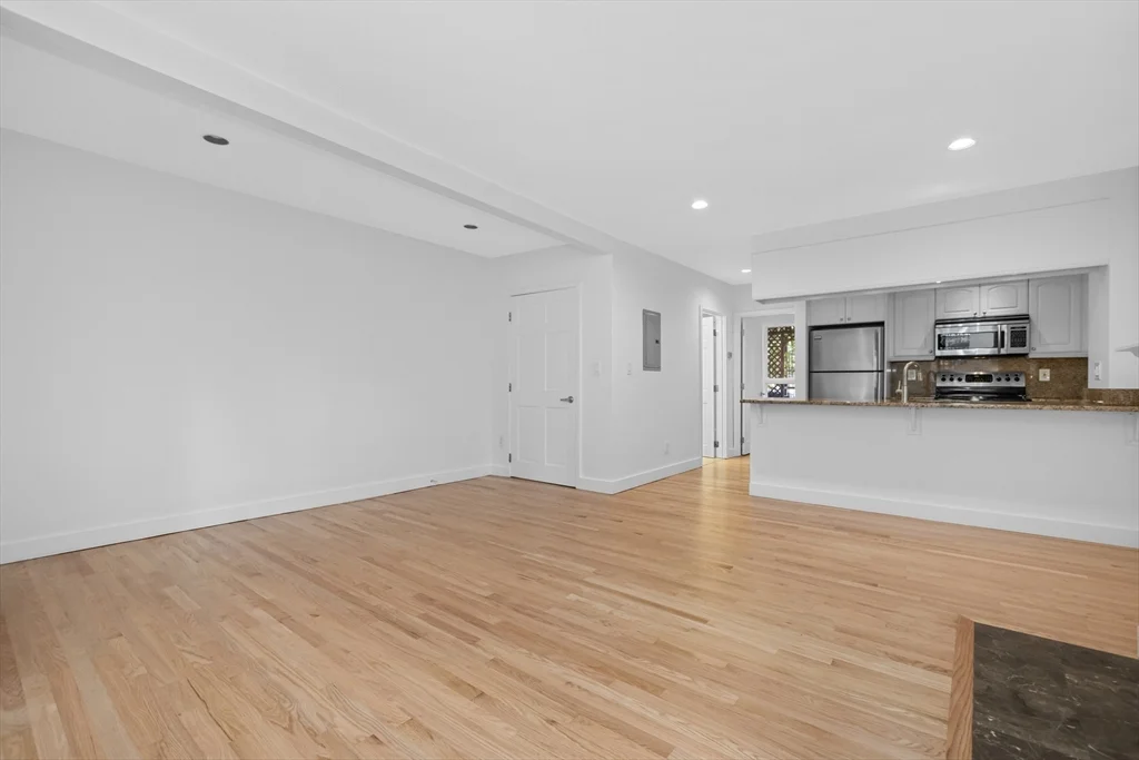 1 bed, 1 bath apartment for rent at 131 Warren Ave Unit 1, South End — photo 9 of 16