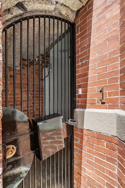 1 bed, 1 bath apartment for rent at 131 Warren Ave Unit 1, South End — photo 15 of 16
