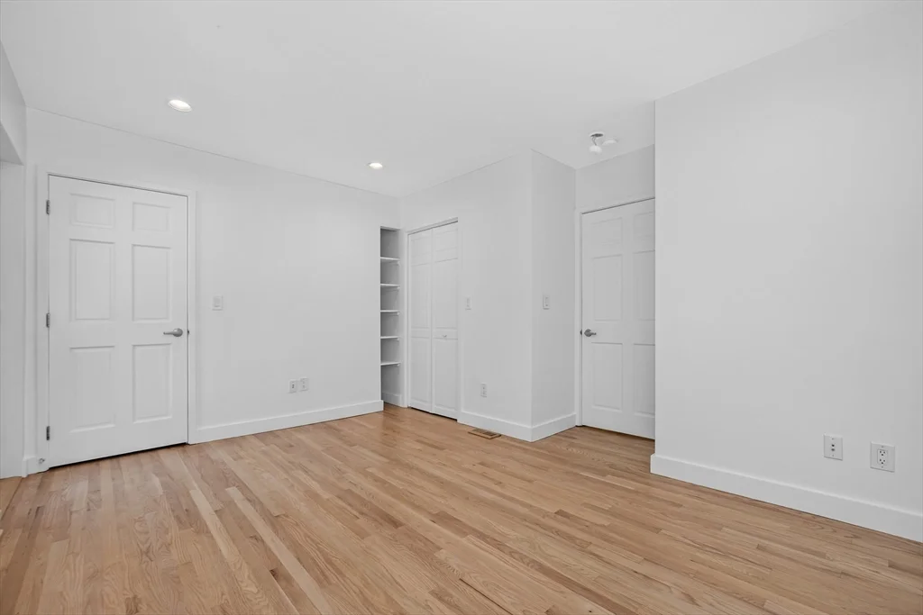 1 bed, 1 bath apartment for rent at 131 Warren Ave Unit 1, South End — photo 13 of 16