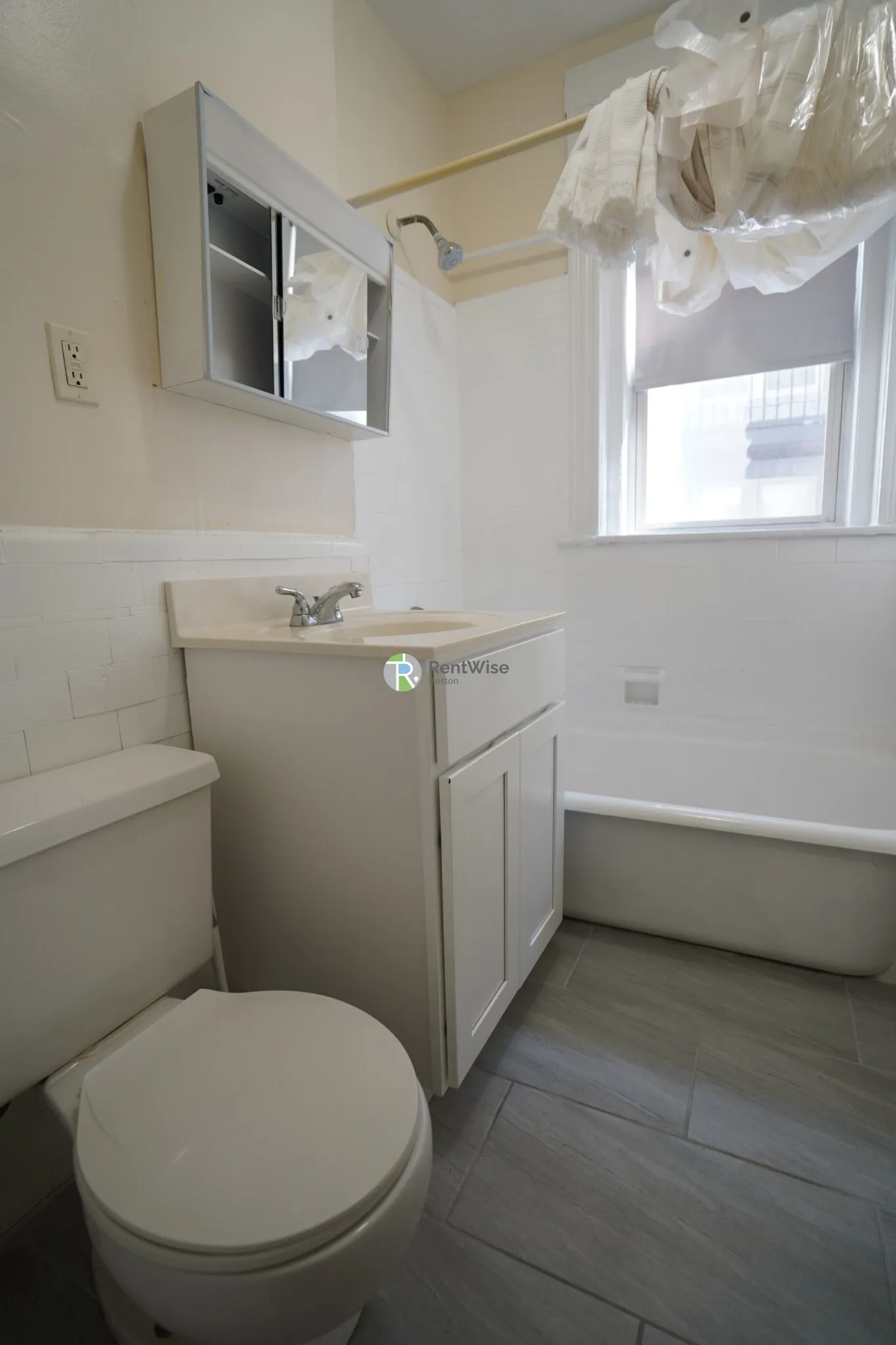 1 bed, 1 bath apartment for rent at 131 Washington St Unit 35, Brighton — photo 8 of 11