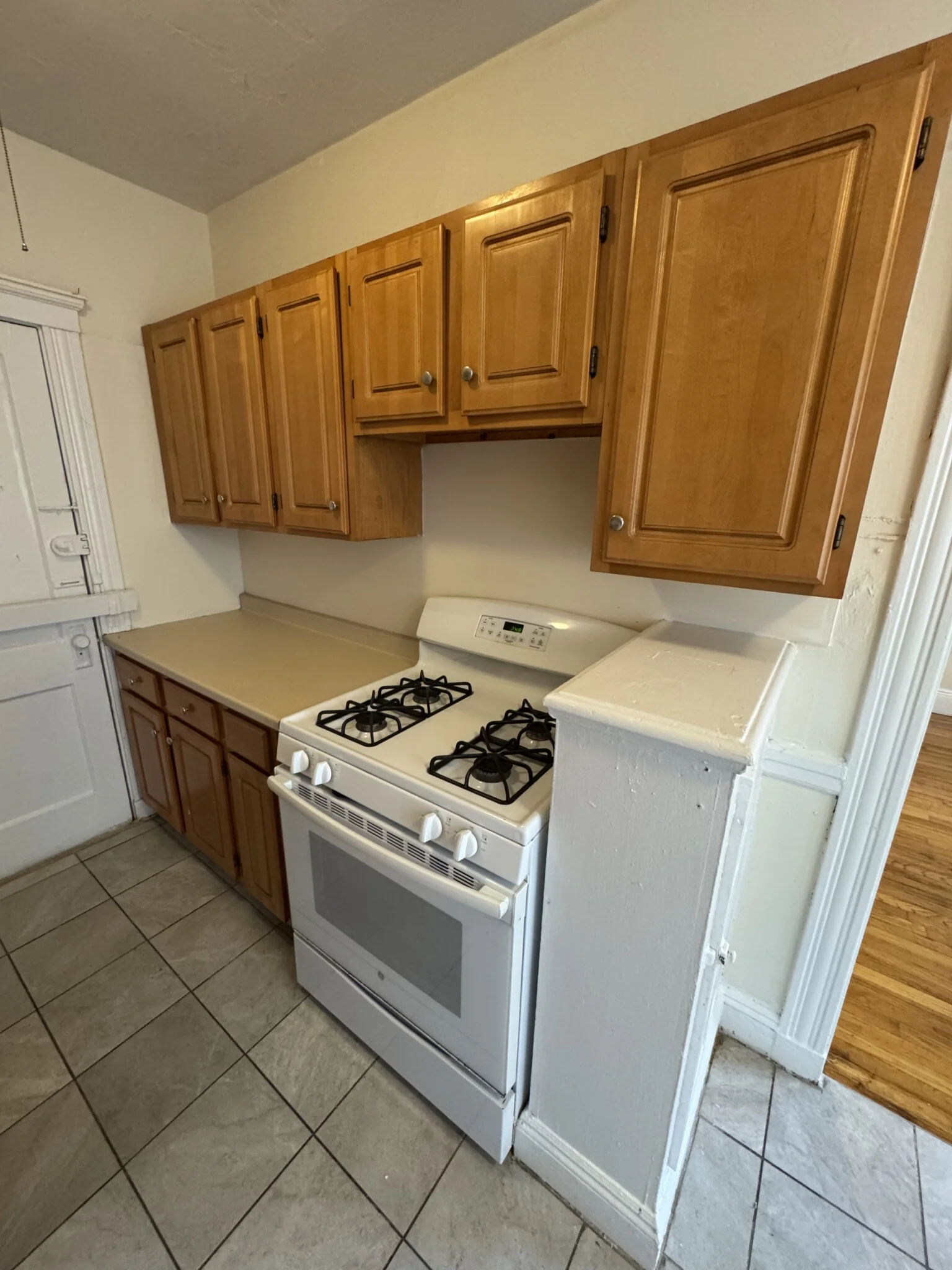 1 bed, 1 bath apartment for rent at 131 Washington St Unit 37, Brighton — photo 4 of 8