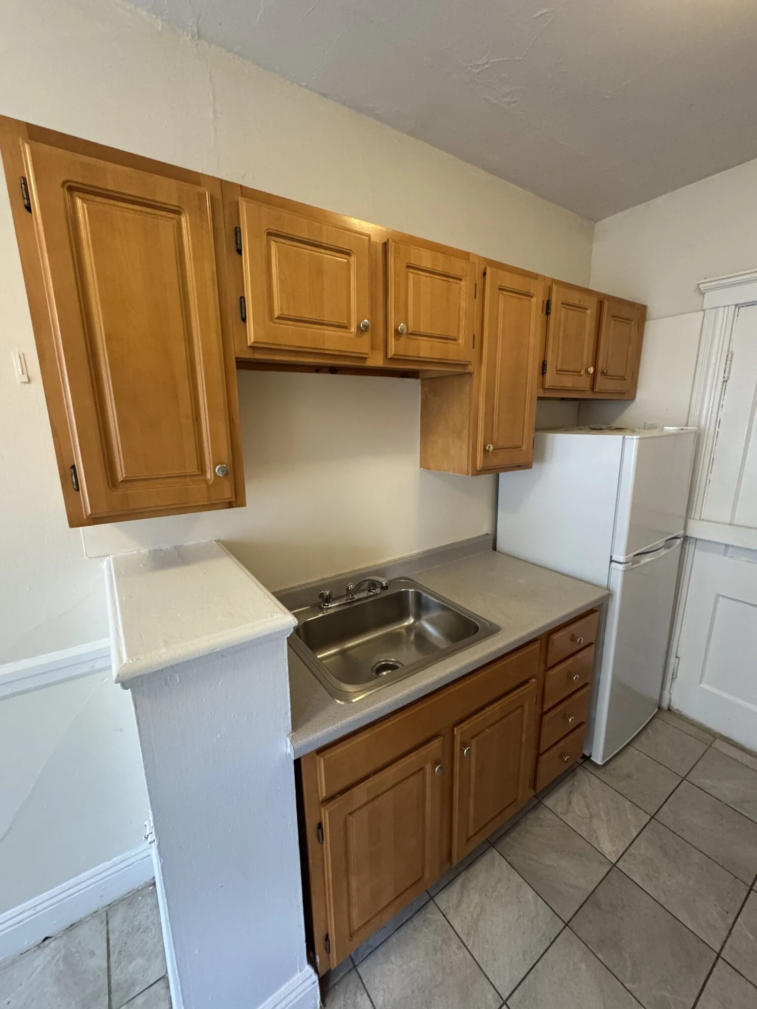 1 bed, 1 bath apartment for rent at 131 Washington St Unit 37, Brighton — photo 3 of 8