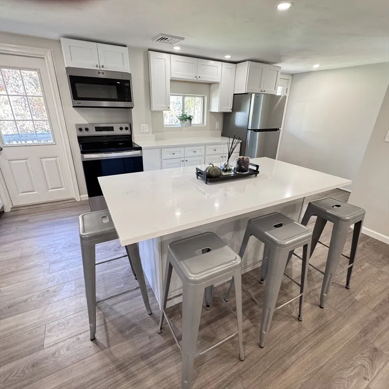 2 bed, 1 bath apartment for rent at 131 Worcester Providence Tpke Unit Unit 2, Millbury — photo 2 of 18