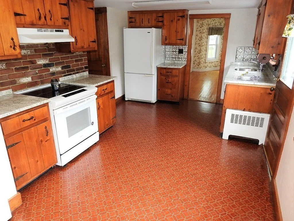 3 bed, 2 bath apartment for rent at 1311 Broadway, Haverhill — photo 9 of 23