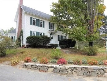 3 bed, 2 bath apartment for rent at 1311 Broadway, Haverhill