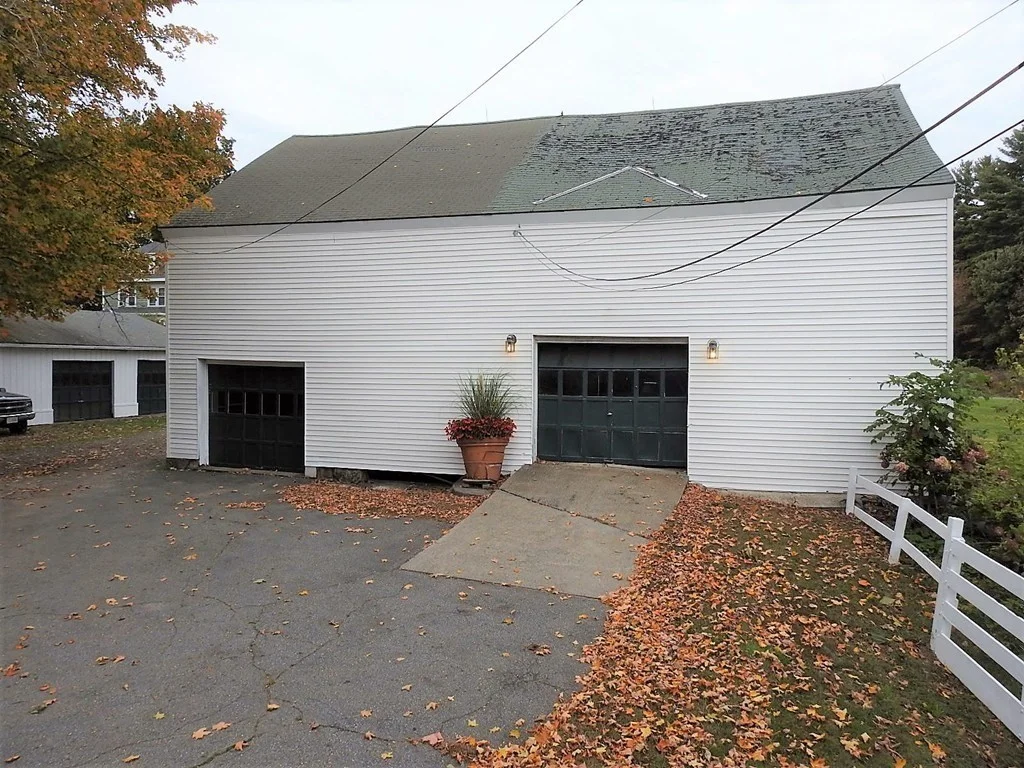 3 bed, 2 bath apartment for rent at 1311 Broadway, Haverhill — photo 5 of 23