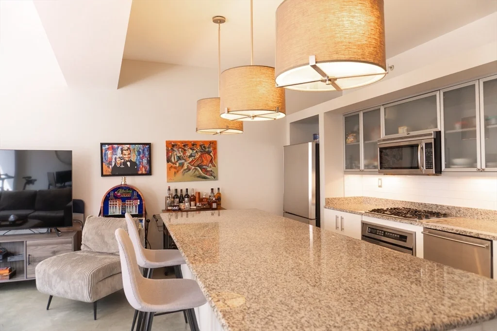1 bed, 1 bath apartment for rent at 1313 Washington St Unit 210, South End — photo 5 of 23