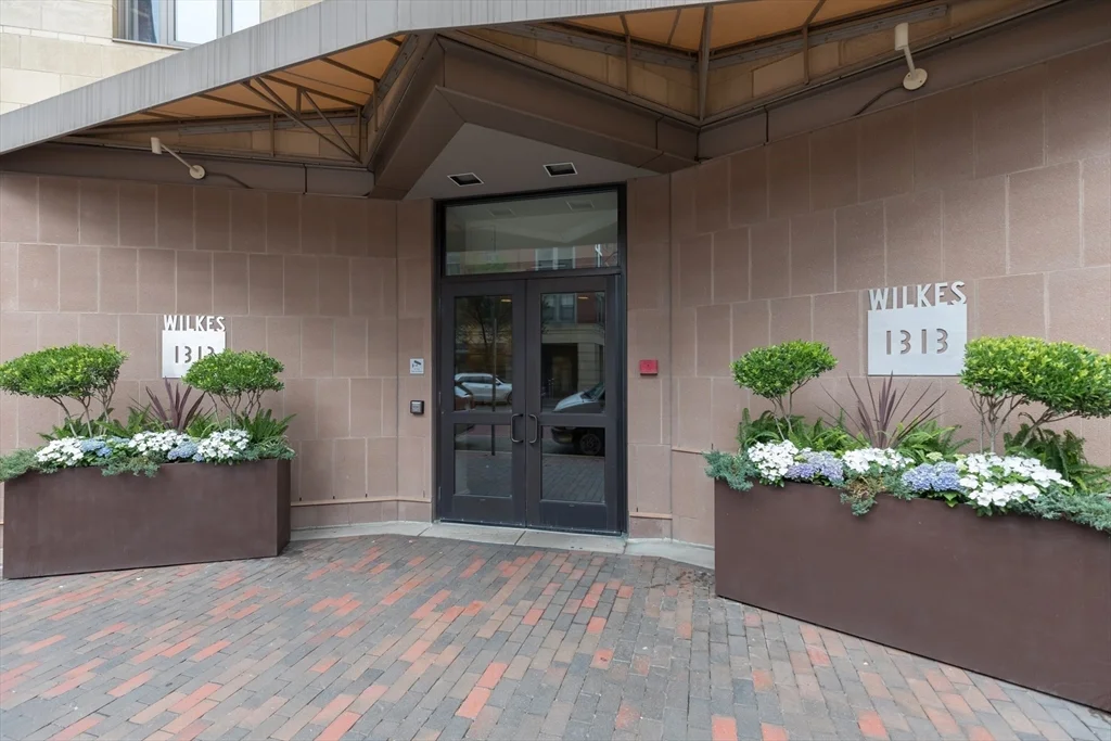 1 bed, 1 bath apartment for rent at 1313 Washington St Unit 210, South End — photo 21 of 23