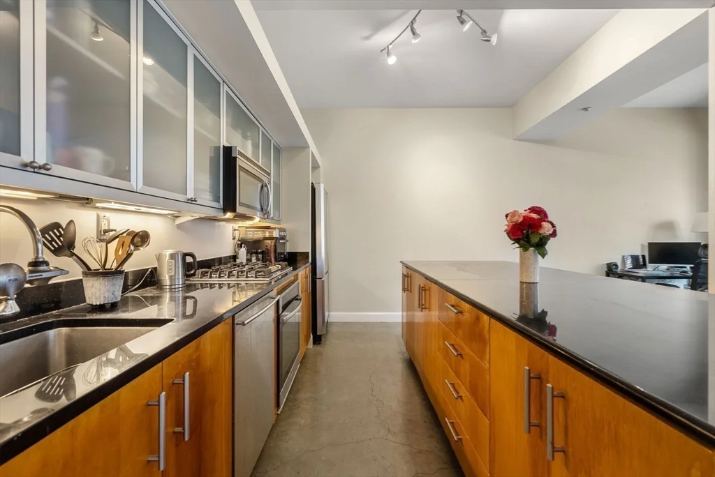 1 bed, 1 bath apartment for rent at 1313 Washington St Unit 217, South End — photo 11 of 13