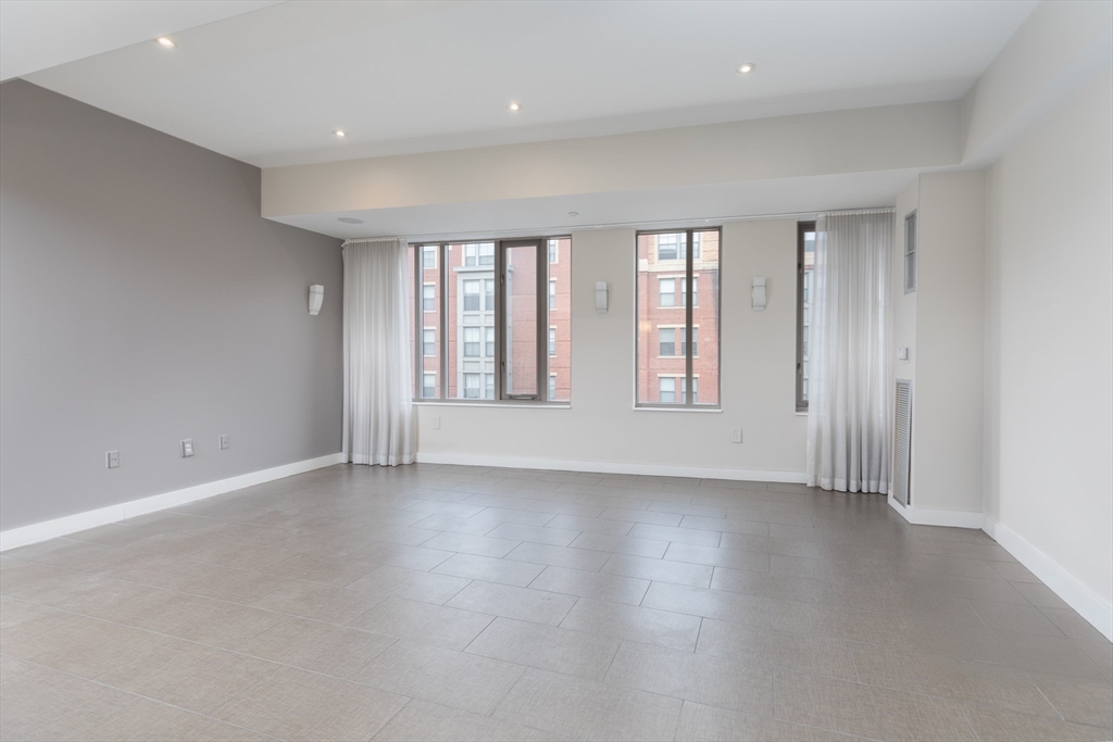 1 bed, 1 bath apartment for rent at 1313 Washington St Unit 411, South End — photo 4 of 15