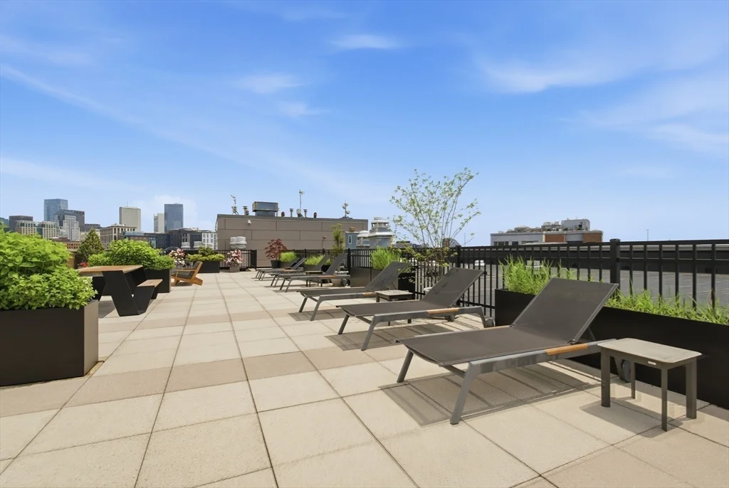 1 bed, 1 bath apartment for rent at 1313 Washington St Unit 414, South End — photo 18 of 32