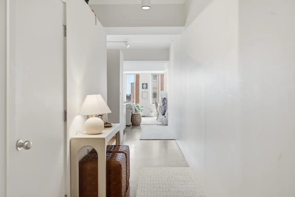 1 bed, 1 bath apartment for rent at 1313 Washington St Unit 414, South End — photo 11 of 32