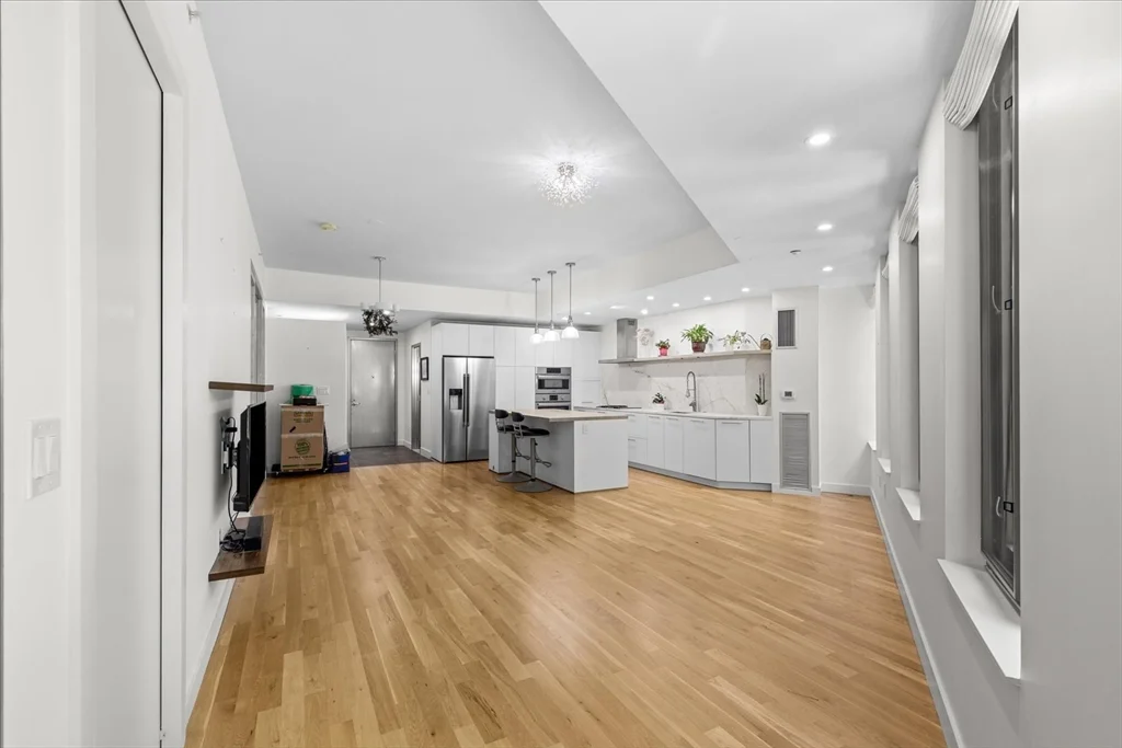 2 bed, 1 bath apartment for rent at 1313 Washington Unit 204, South End — photo 8 of 28