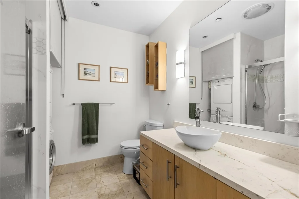 2 bed, 1 bath apartment for rent at 1313 Washington Unit 204, South End — photo 15 of 28