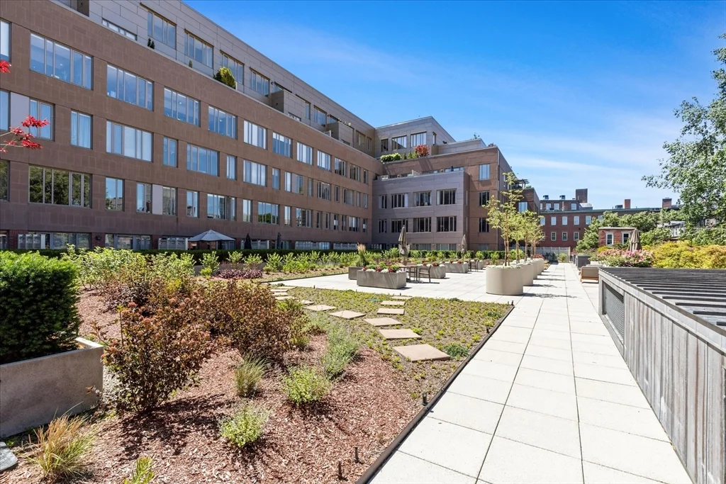 2 bed, 1 bath apartment for rent at 1313 Washington Unit 204, South End — photo 21 of 28