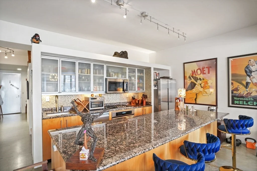 1 bed, 1 bath apartment for rent at 1313 Washington Unit 215, South End — photo 8 of 19