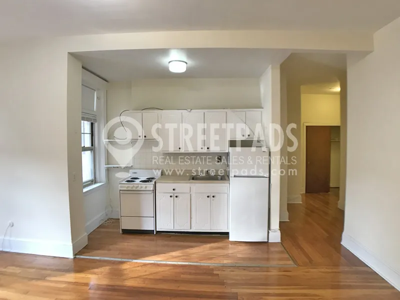 1 bed, 1 bath apartment for rent at 1315 Commonwealth Ave Unit 105, Allston — photo 2 of 21