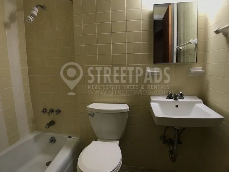 1 bed, 1 bath apartment for rent at 1315 Commonwealth Ave Unit 206, Allston — photo 6 of 21