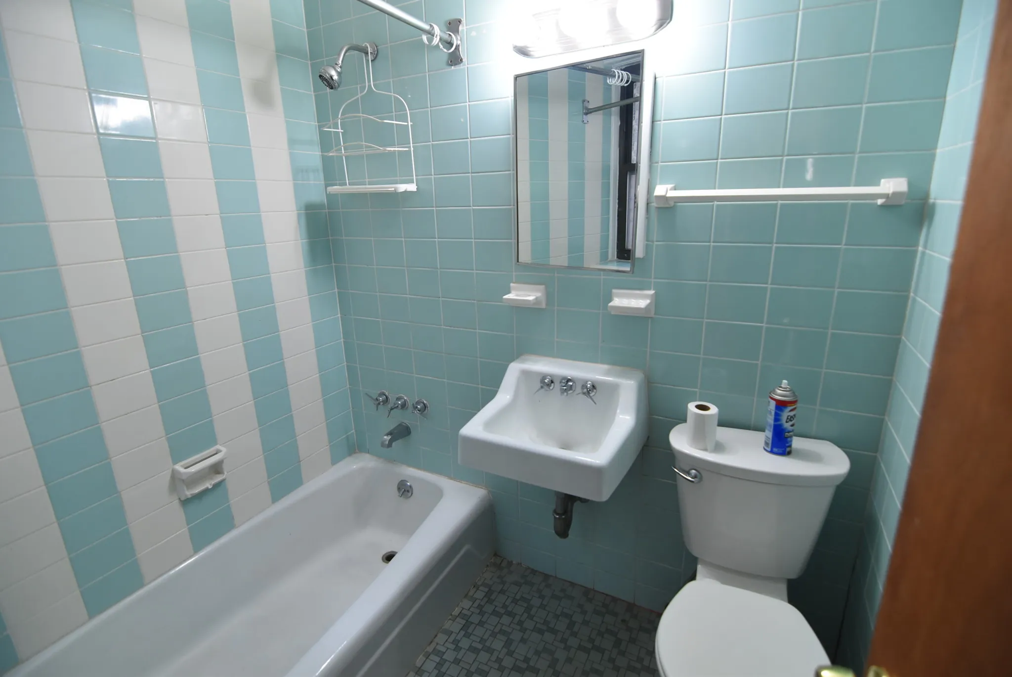 1 bed, 1 bath apartment for rent at 1315 Commonwealth Ave Unit 208, Allston — photo 5 of 6