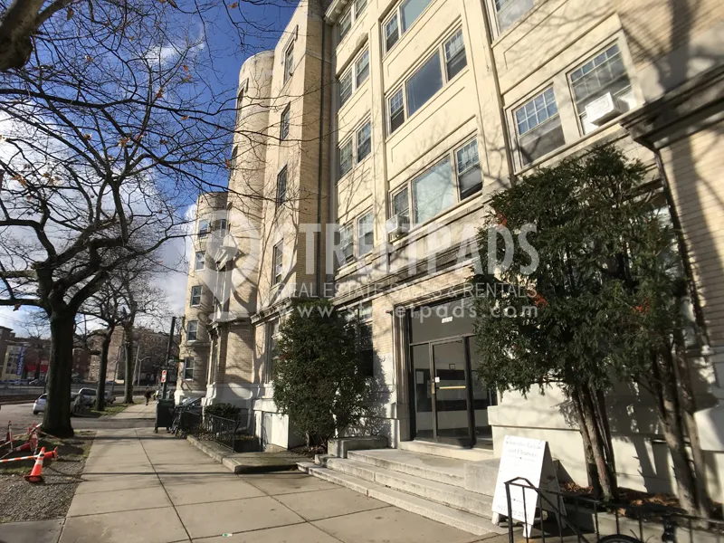 1 bed, 1 bath apartment for rent at 1315 Commonwealth Ave Unit 304, Allston — photo 21 of 23