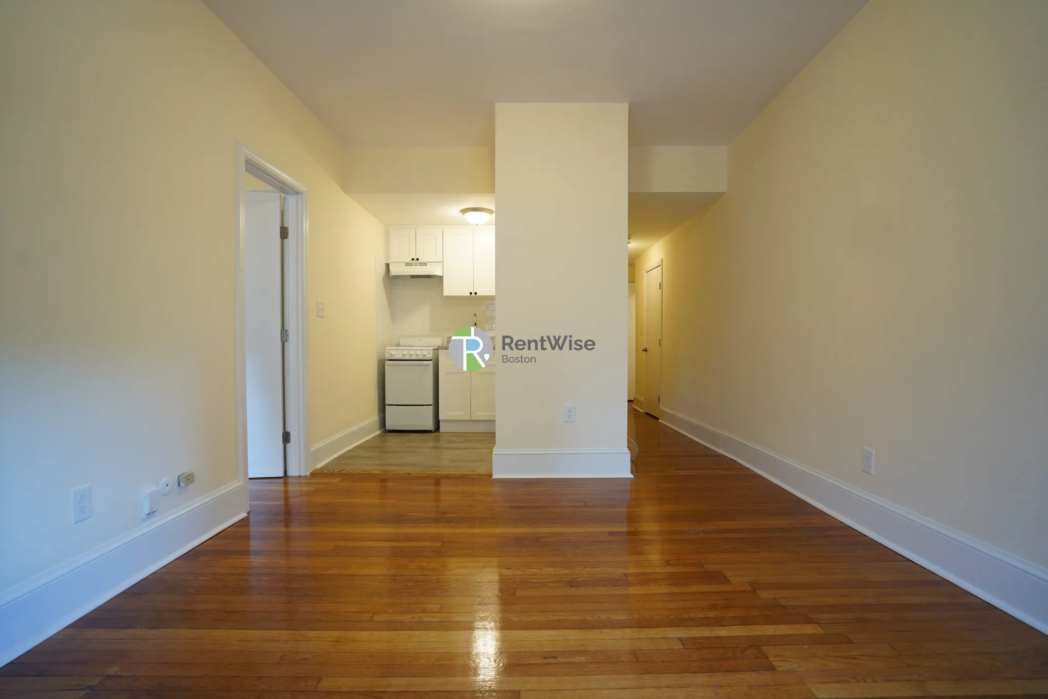 1 bed, 1 bath apartment for rent at 1315 Commonwealth Ave Unit 306, Allston — photo 2 of 12