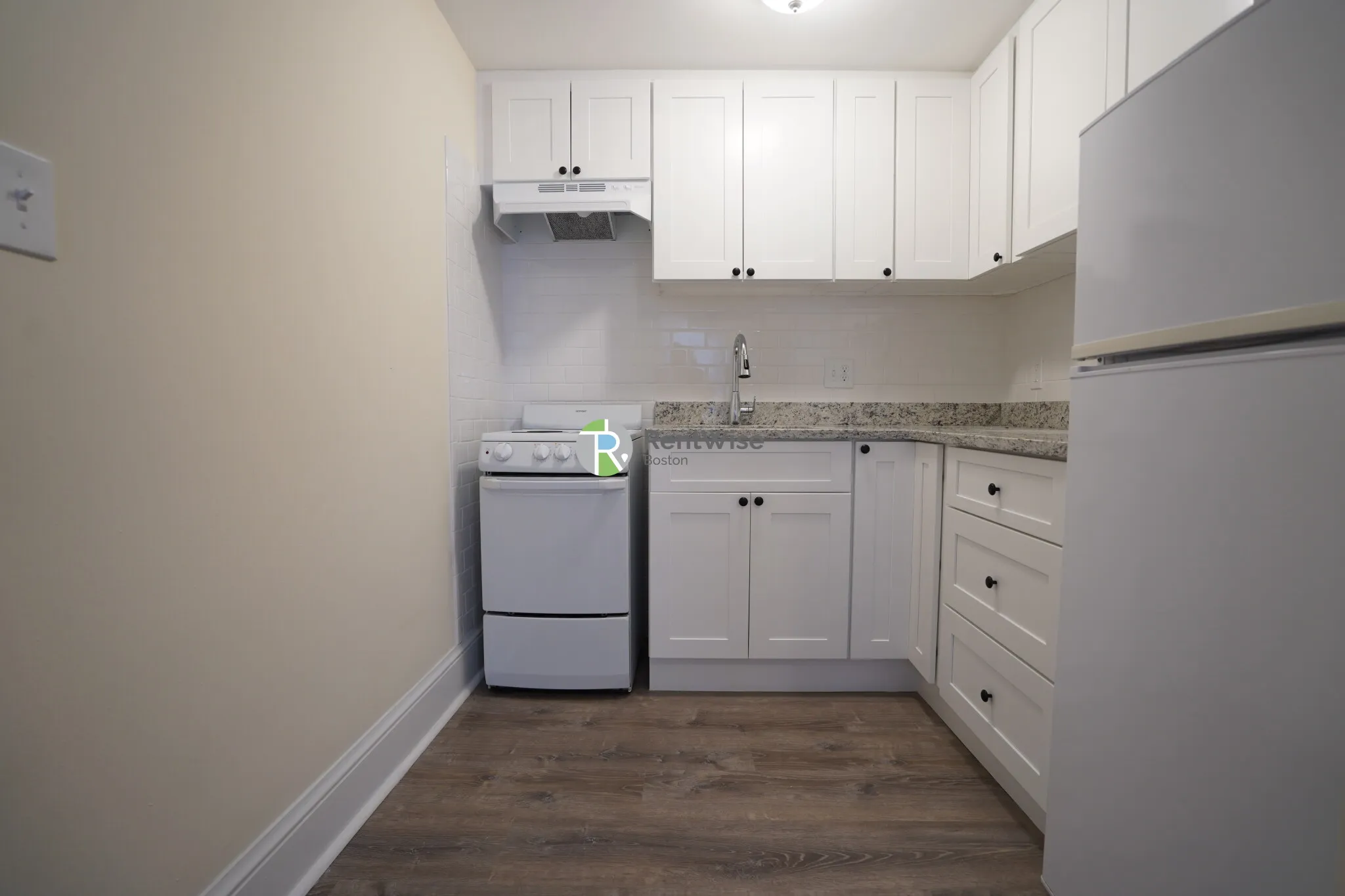 1 bed, 1 bath apartment for rent at 1315 Commonwealth Ave Unit 306, Allston — photo 3 of 12