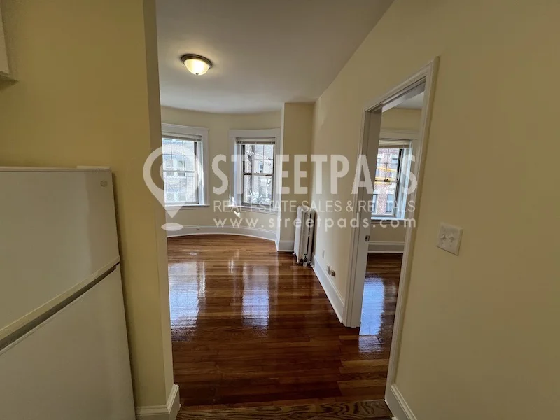 1 bed, 1 bath apartment for rent at 1315 Commonwealth Ave Unit 307, Allston — photo 5 of 17