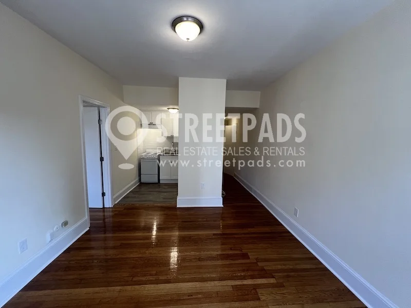 1 bed, 1 bath apartment for rent at 1315 Commonwealth Ave Unit 307, Allston — photo 7 of 17