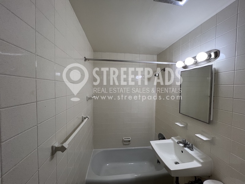 1 bed, 1 bath apartment for rent at 1315 Commonwealth Ave Unit 407, Allston — photo 22 of 29