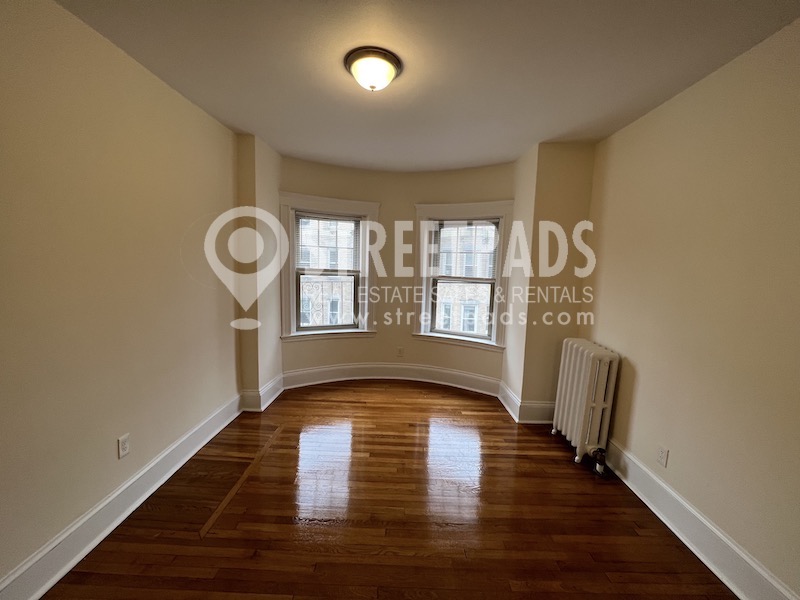 1 bed, 1 bath apartment for rent at 1315 Commonwealth Ave Unit 407, Allston — photo 3 of 29
