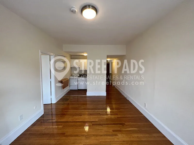 1 bed, 1 bath apartment for rent at 1315 Commonwealth Ave Unit 507, Allston — photo 5 of 25