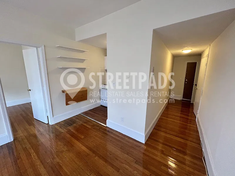 1 bed, 1 bath apartment for rent at 1315 Commonwealth Ave Unit 507, Allston — photo 6 of 25