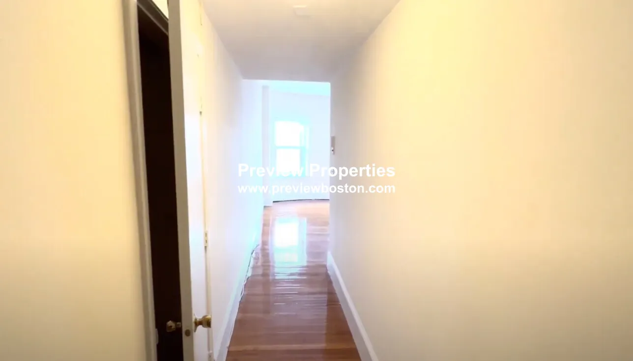 1 bed, 1 bath apartment for rent at 1315 Commonwealth Ave Unit 507P, Allston — photo 12 of 19
