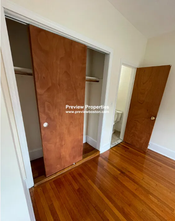 1 bed, 1 bath apartment for rent at 1315 Commonwealth Ave Unit 507P, Allston — photo 8 of 19