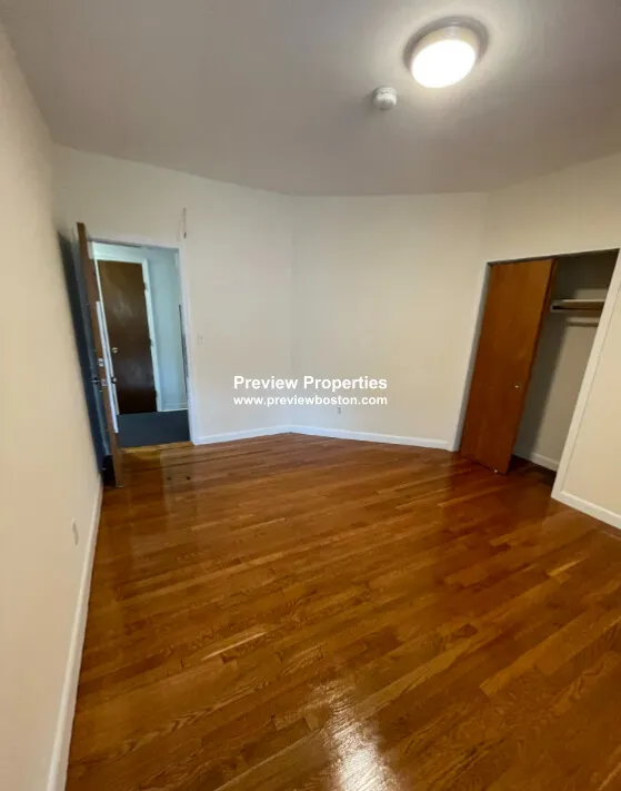1 bed, 1 bath apartment for rent at 1315 Commonwealth Ave Unit 507P, Allston — photo 5 of 19