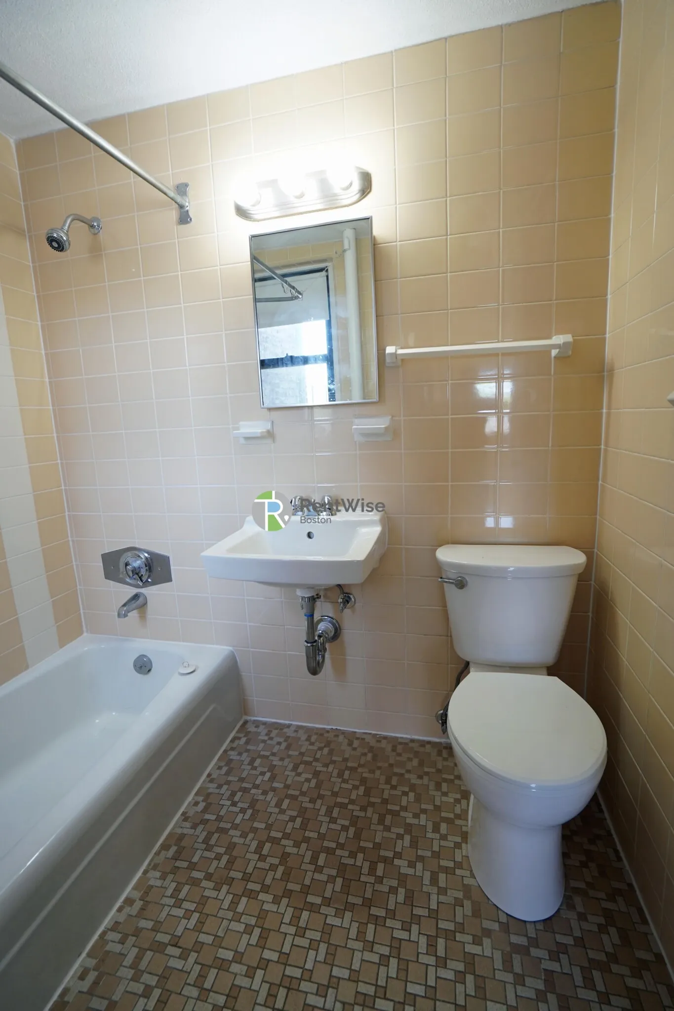 1 bed, 1 bath apartment for rent at 1315 Commonwealth Ave Unit 508, Allston — photo 9 of 13