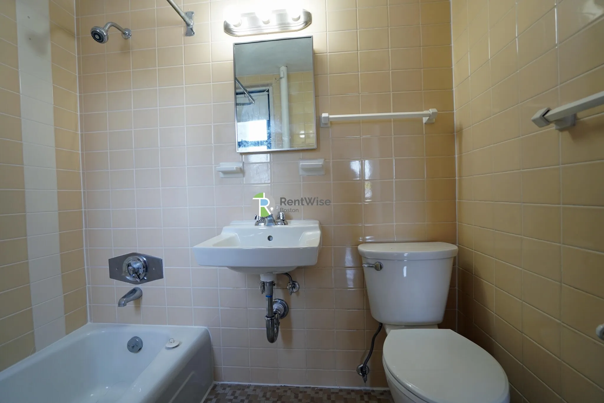 1 bed, 1 bath apartment for rent at 1315 Commonwealth Ave Unit 508, Allston — photo 10 of 13