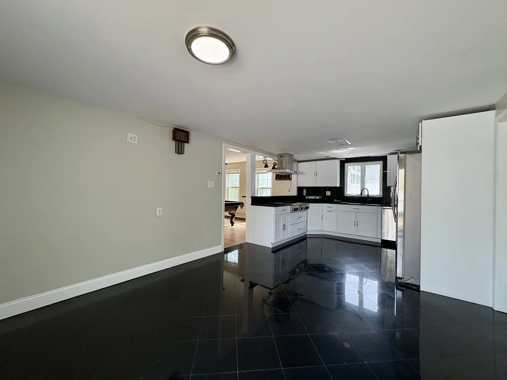 4 bed, 2 bath apartment for rent at 1318 Salem St Unit SF, Malden — photo 6 of 35