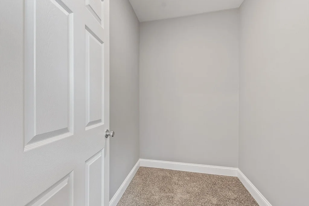 3 bed, 1 bath apartment for rent at 1319 Main St Unit 6, Worcester — photo 7 of 21