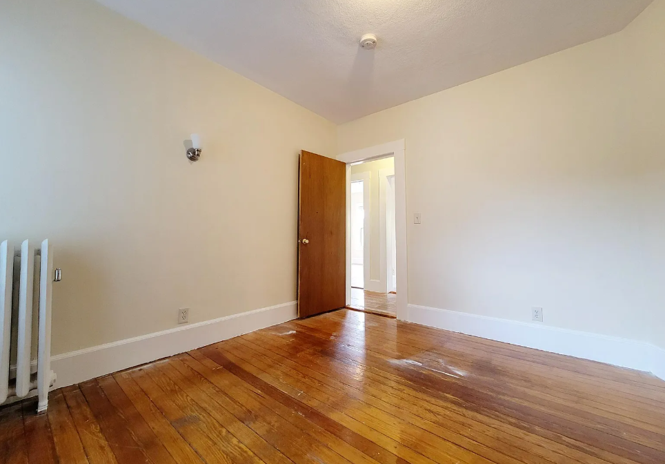 2 bed, 1 bath apartment for rent at 132 1/2 Oxford St Unit 6, Baldwin — photo 8 of 9