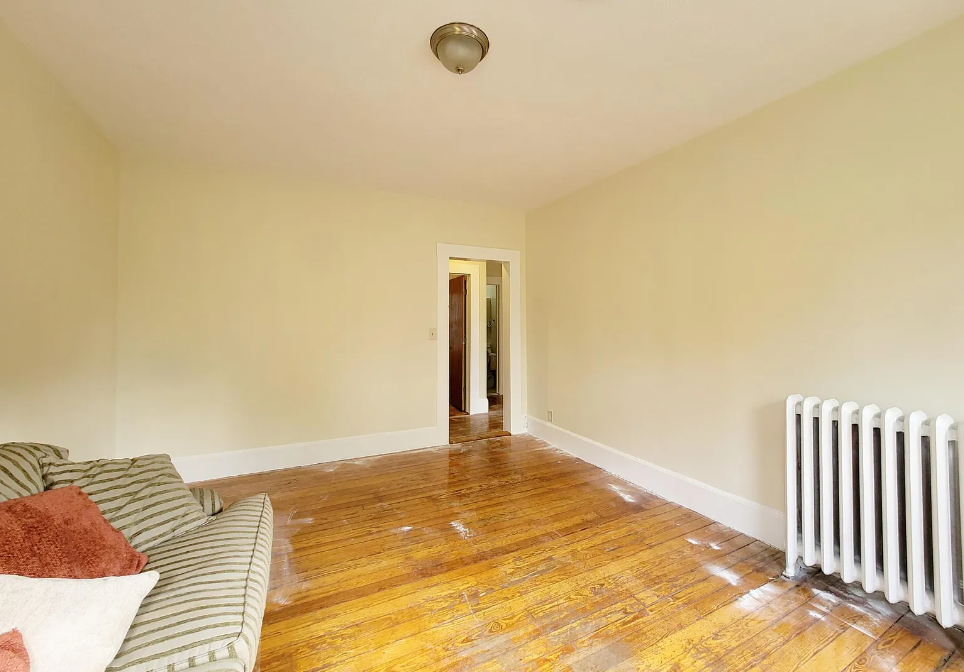 2 bed, 1 bath apartment for rent at 132 1/2 Oxford St Unit 6, Baldwin — photo 4 of 9