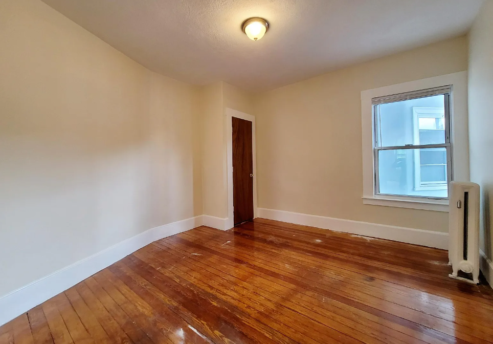 2 bed, 1 bath apartment for rent at 132 1/2 Oxford St Unit 6, Baldwin — photo 6 of 9