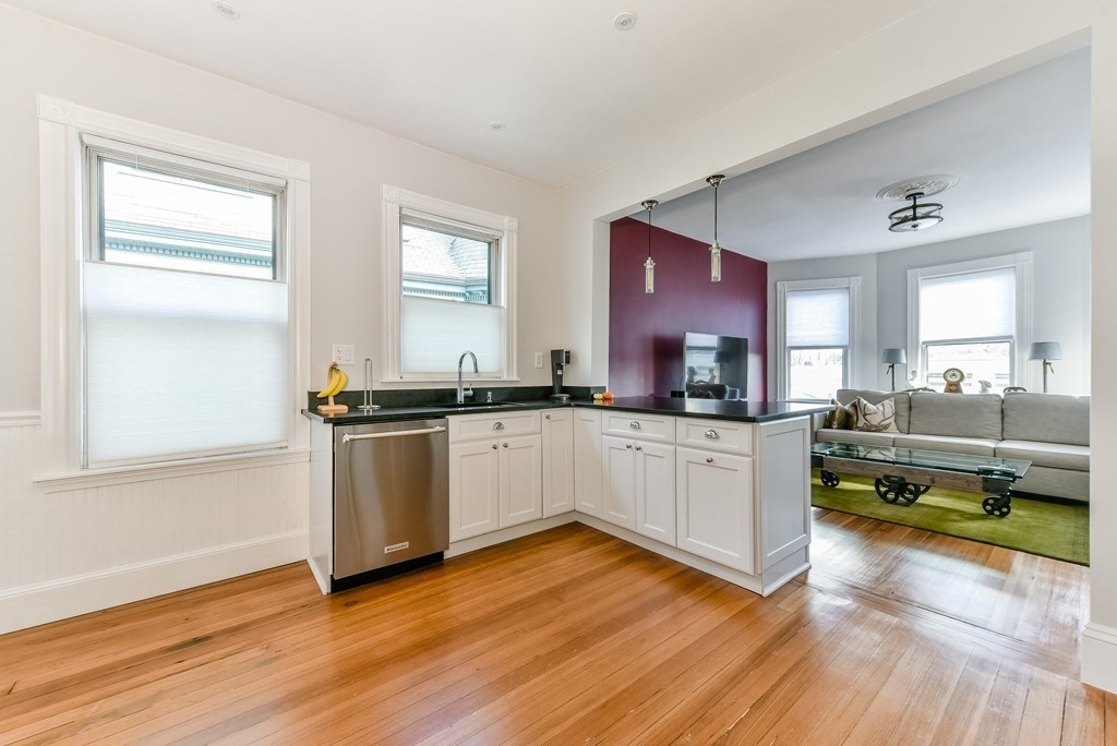 4 bed, 2 bath apartment for rent at 132-134 Paul Gore Unit 3, Jamaica Plain — photo 2 of 24