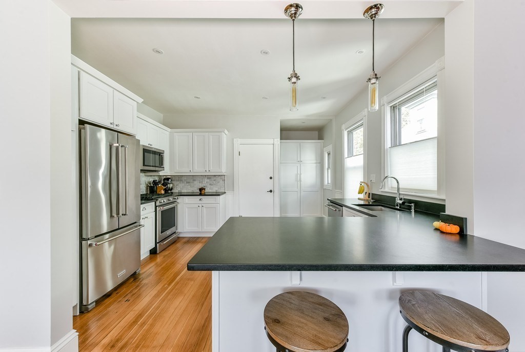 4 bed, 2 bath apartment for rent at 132-134 Paul Gore Unit 3, Jamaica Plain — photo 6 of 24