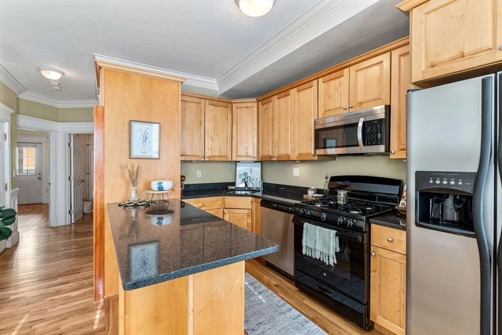 2 bed, 1 bath apartment for rent at 132 8th St Unit 2, South Boston — photo 16 of 22