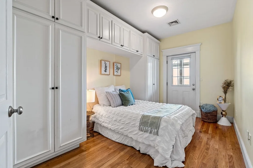 2 bed, 1 bath apartment for rent at 132 8th St Unit 2, South Boston — photo 11 of 22