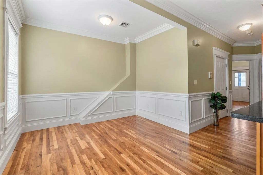 2 bed, 1 bath apartment for rent at 132 8th St Unit 2, South Boston — photo 4 of 22