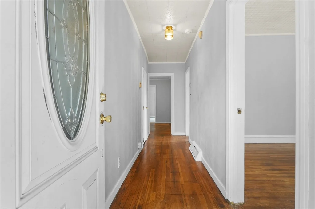 2 bed, 1 bath apartment for rent at 132 Bartlett Unit 132, Lowell — photo 13 of 24