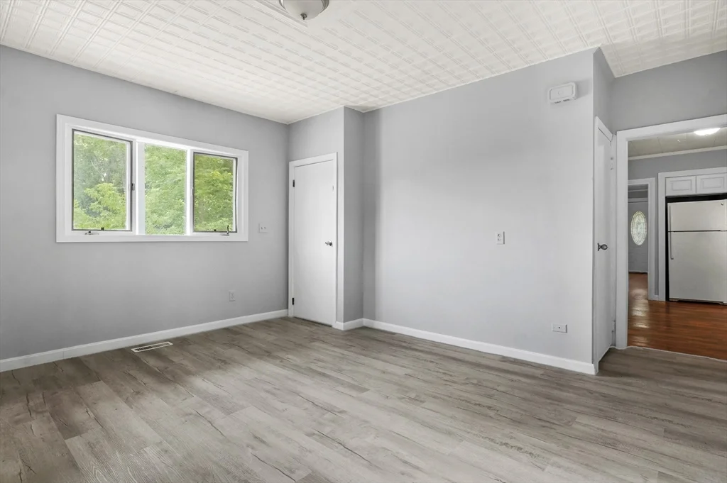 2 bed, 1 bath apartment for rent at 132 Bartlett Unit 132, Lowell — photo 11 of 24